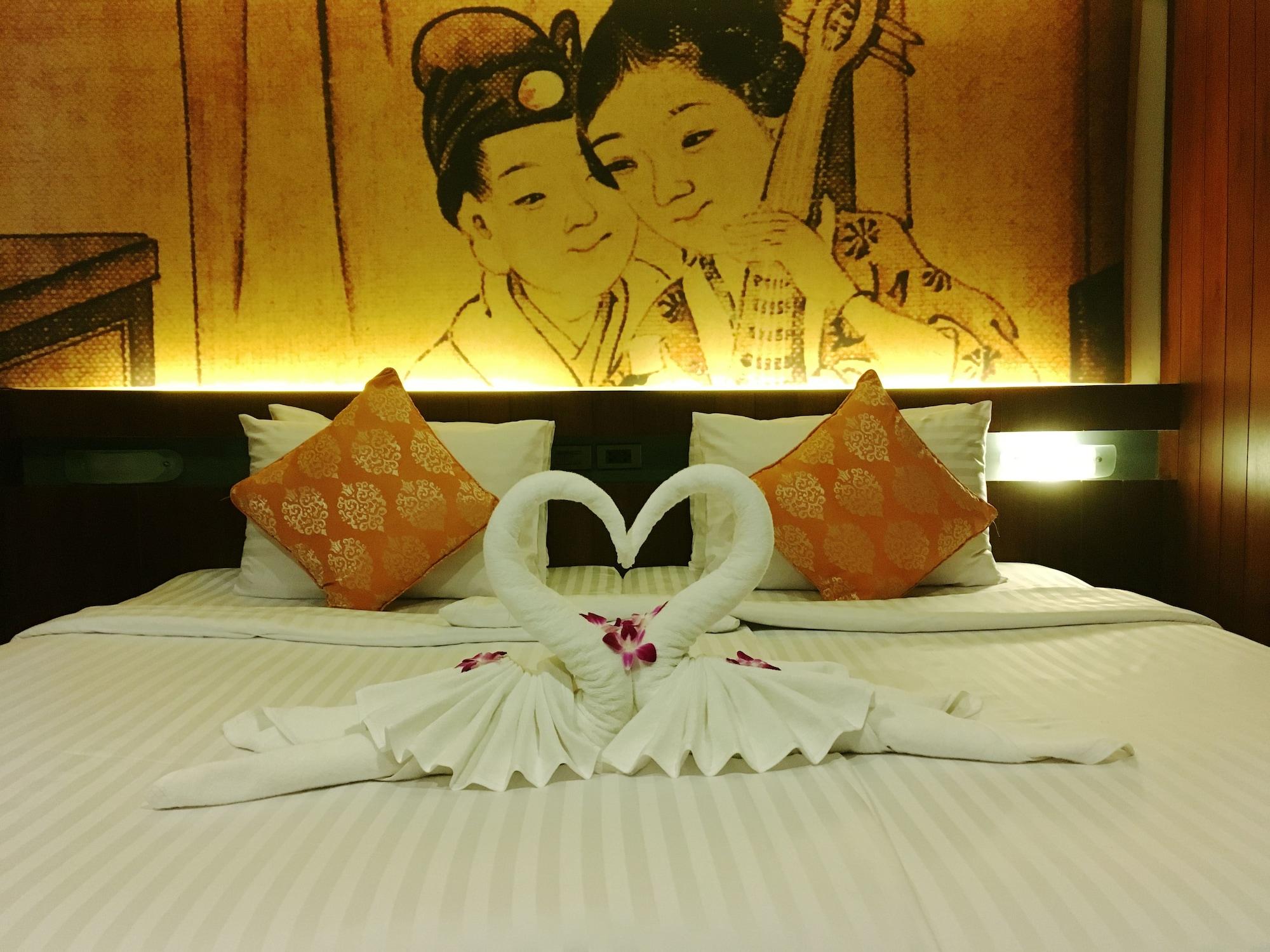 Lap Roi Karon Beachfront By Shanaya Ngoại thất bức ảnh