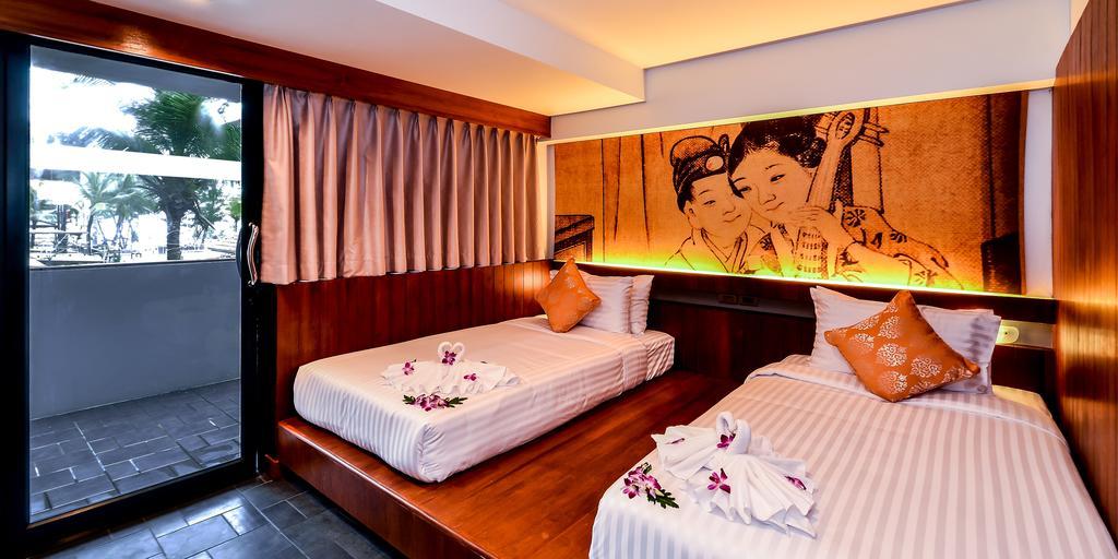 Lap Roi Karon Beachfront By Shanaya Phòng bức ảnh