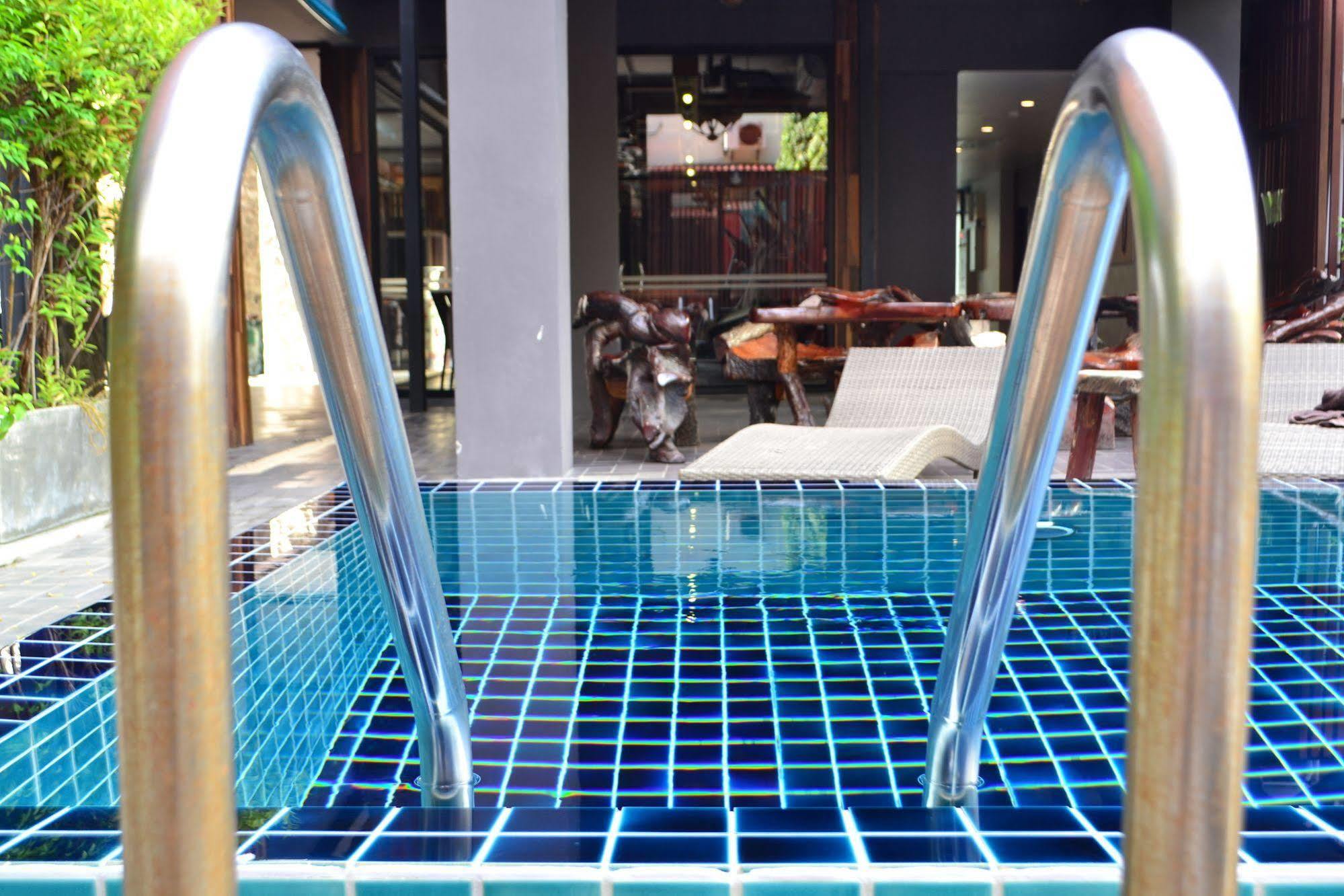 Lap Roi Karon Beachfront By Shanaya Ngoại thất bức ảnh